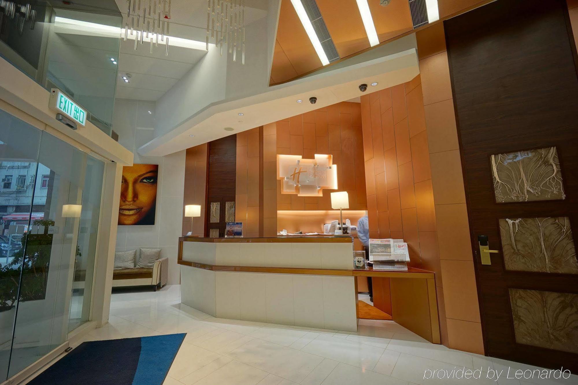 Holiday Inn Express Hong Kong Soho, An Ihg Hotel מראה פנימי תמונה